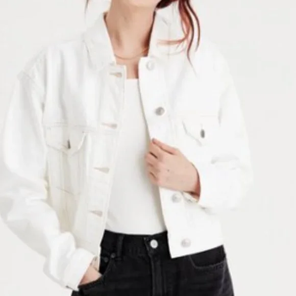 NWT American Eagle Outfitters | White Distressed Denim Jacket | Perfect Conditio - Picture 1 of 10